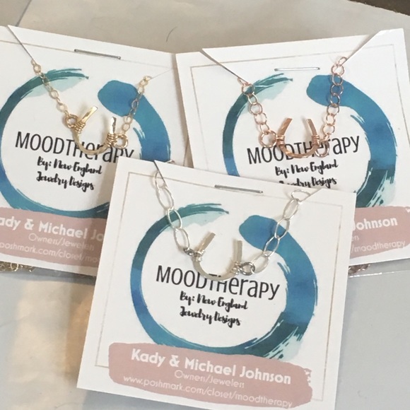 Textured/Hammered Good Luck Horseshoe Necklace - Picture 6 of 9